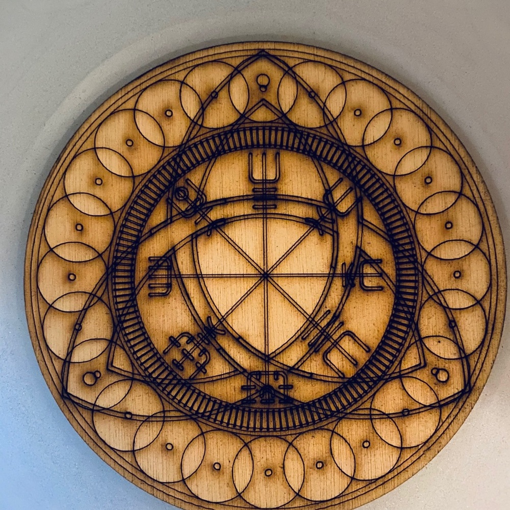 Triskelion-Triscale-triple Goddess charging Plate - Picture 11 of 11